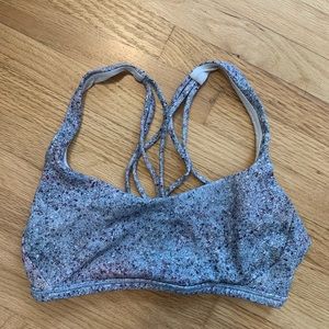 Lululemon sports bra